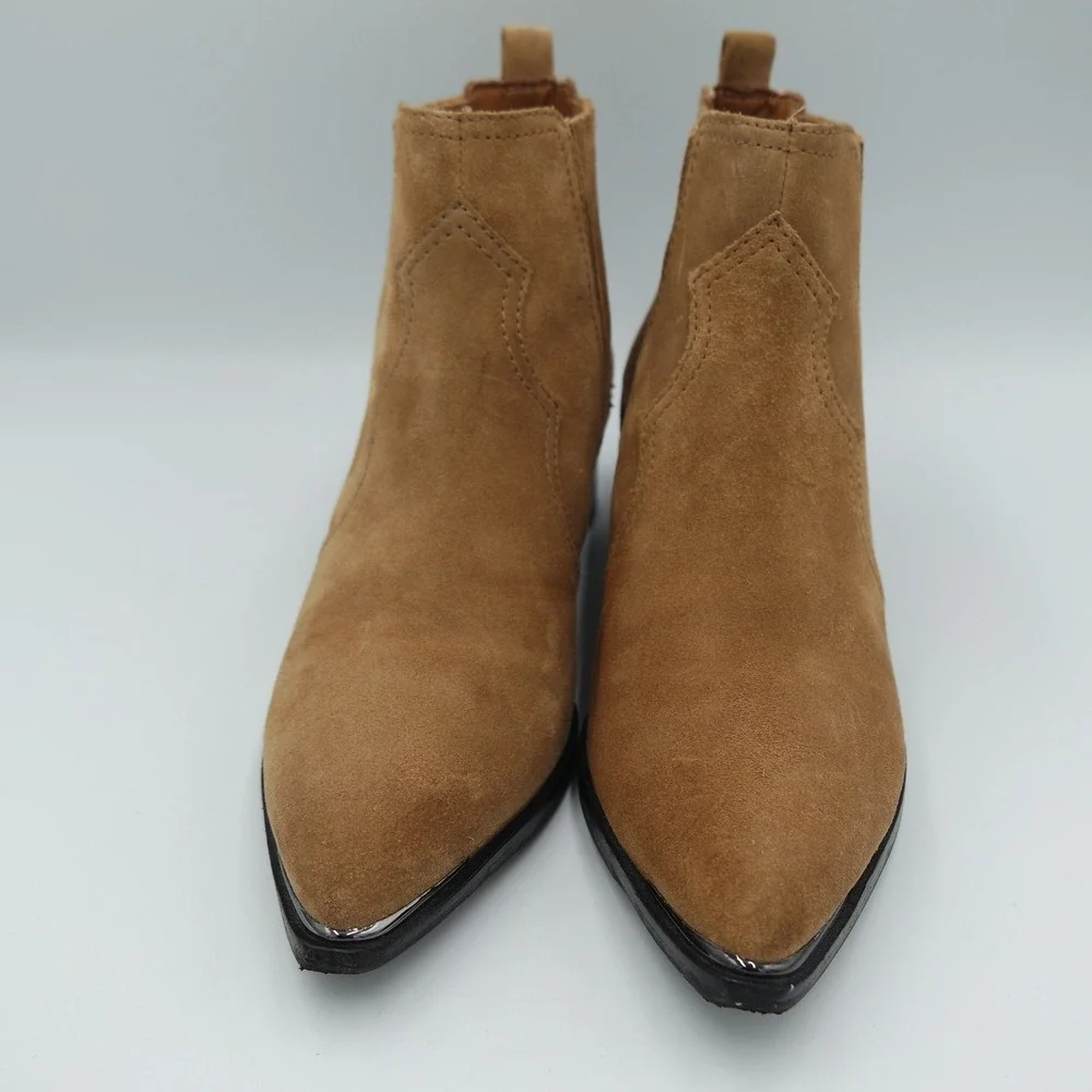 Marc Fisher Womens Yohani Tan Suede Western Ankle Boots Chelsea Booties Size 5.5